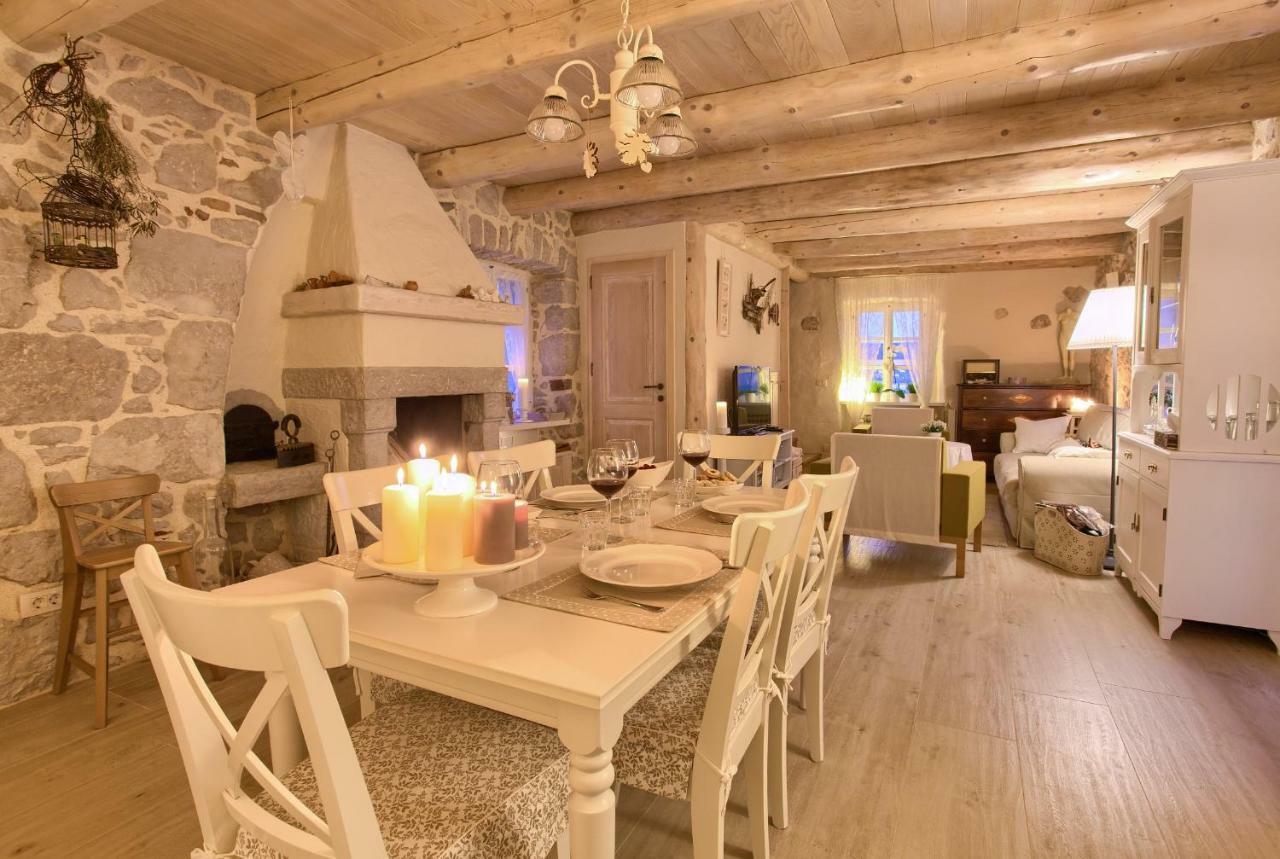 White Cottage Heritage House Cizici Exterior foto