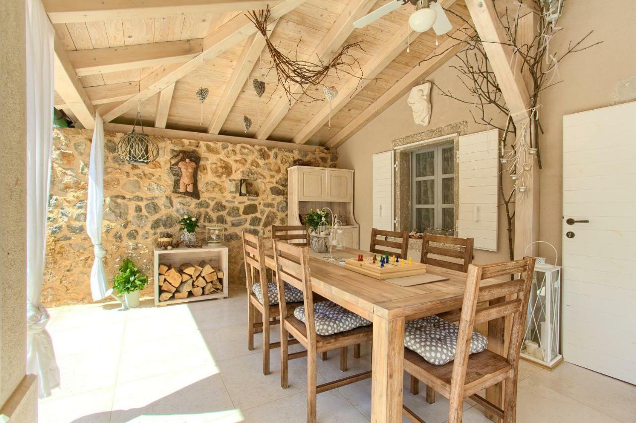 White Cottage Heritage House Cizici Exterior foto