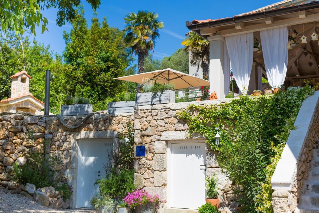 White Cottage Heritage House Cizici Exterior foto