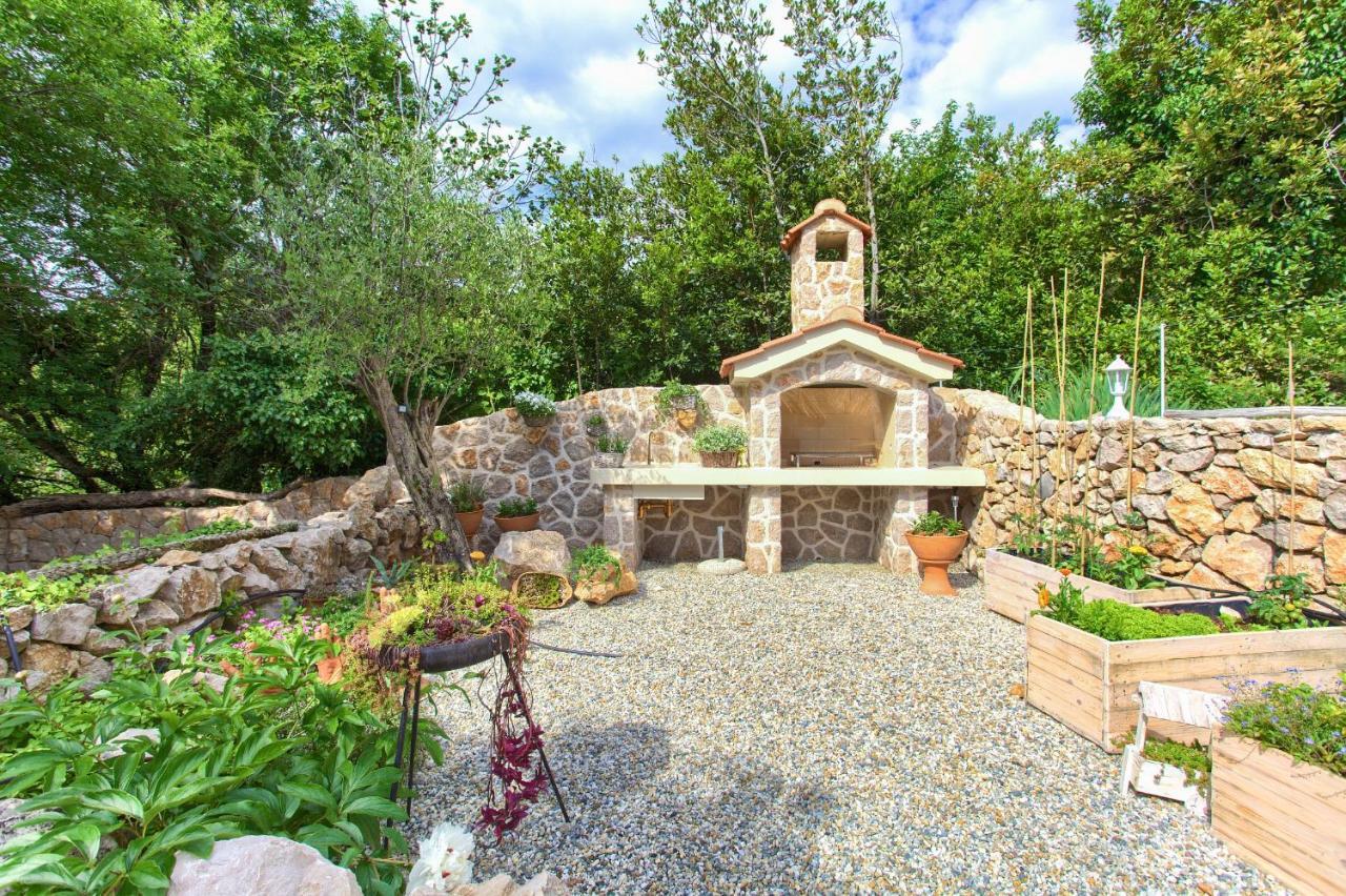 White Cottage Heritage House Cizici Exterior foto